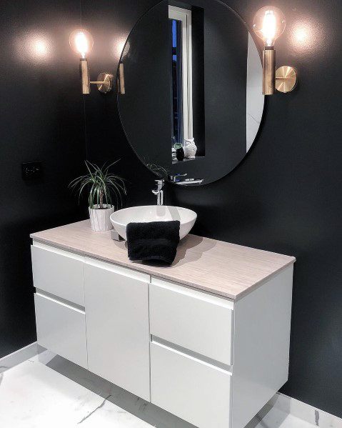 Zwart-witte badkamer Zwart-witte badkamer